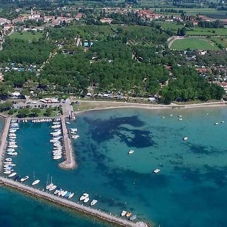 Casa Linda Villa Ronchi  Екстериор снимка