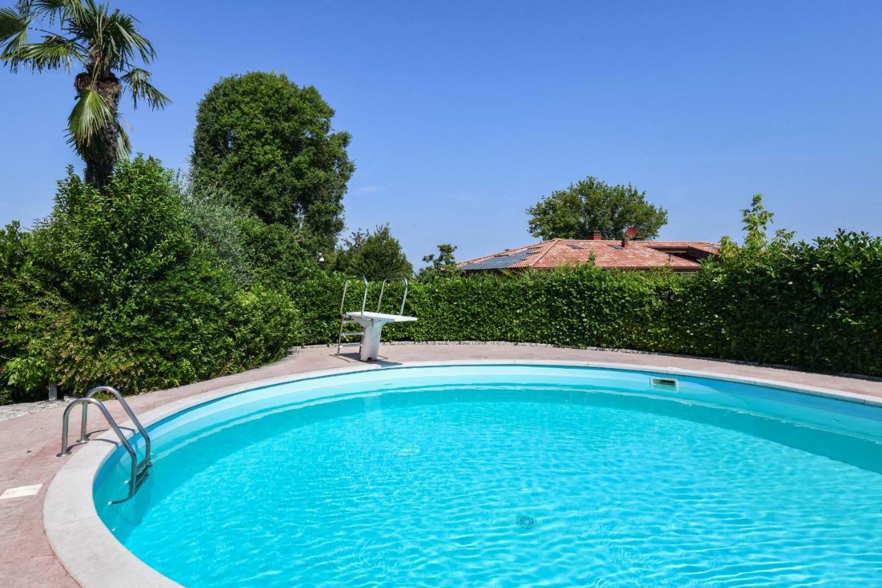Casa Linda Villa Ronchi  Екстериор снимка