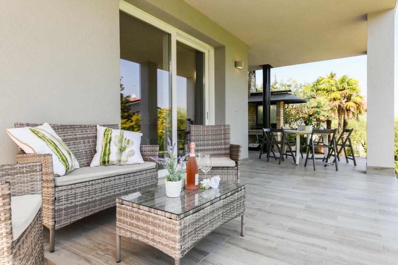 Casa Linda Villa Ronchi  Екстериор снимка