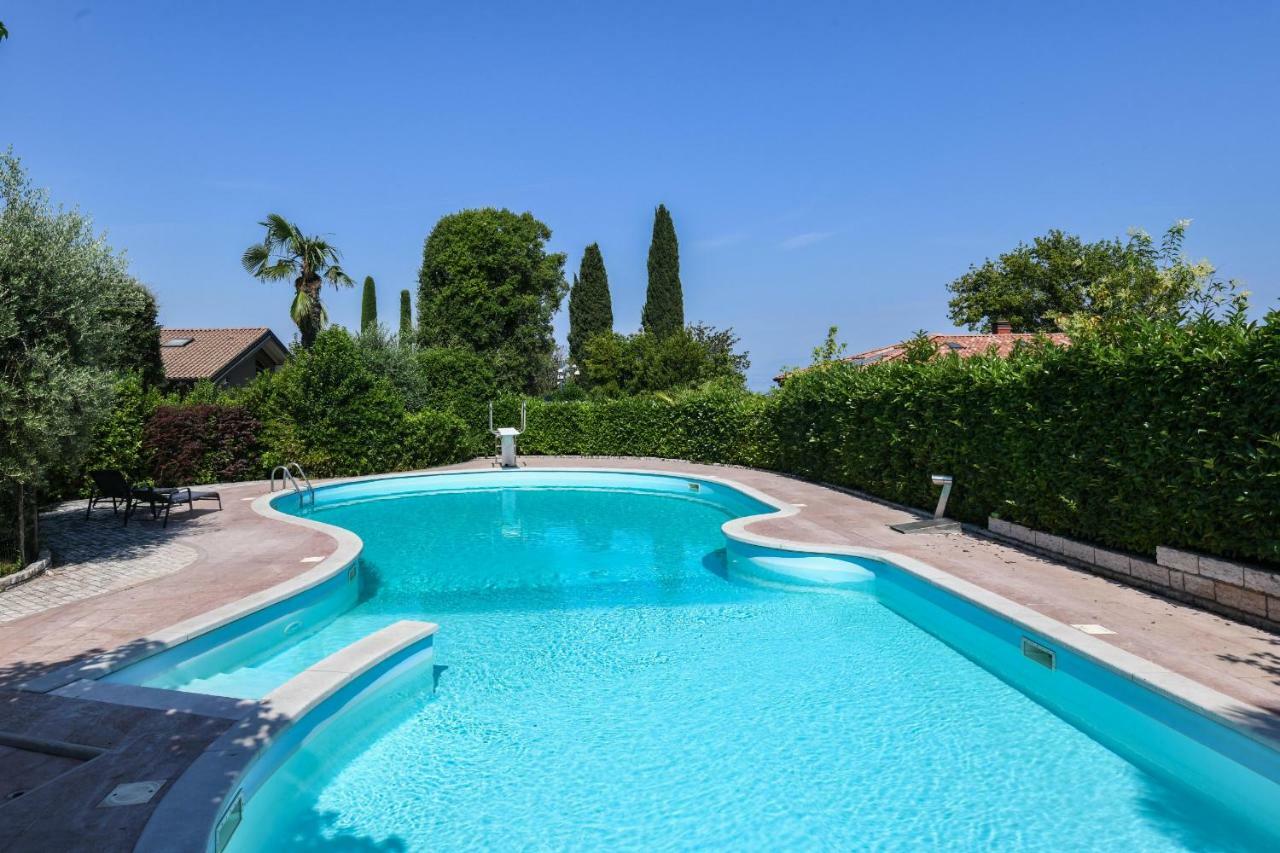 Casa Linda Villa Ronchi  Екстериор снимка