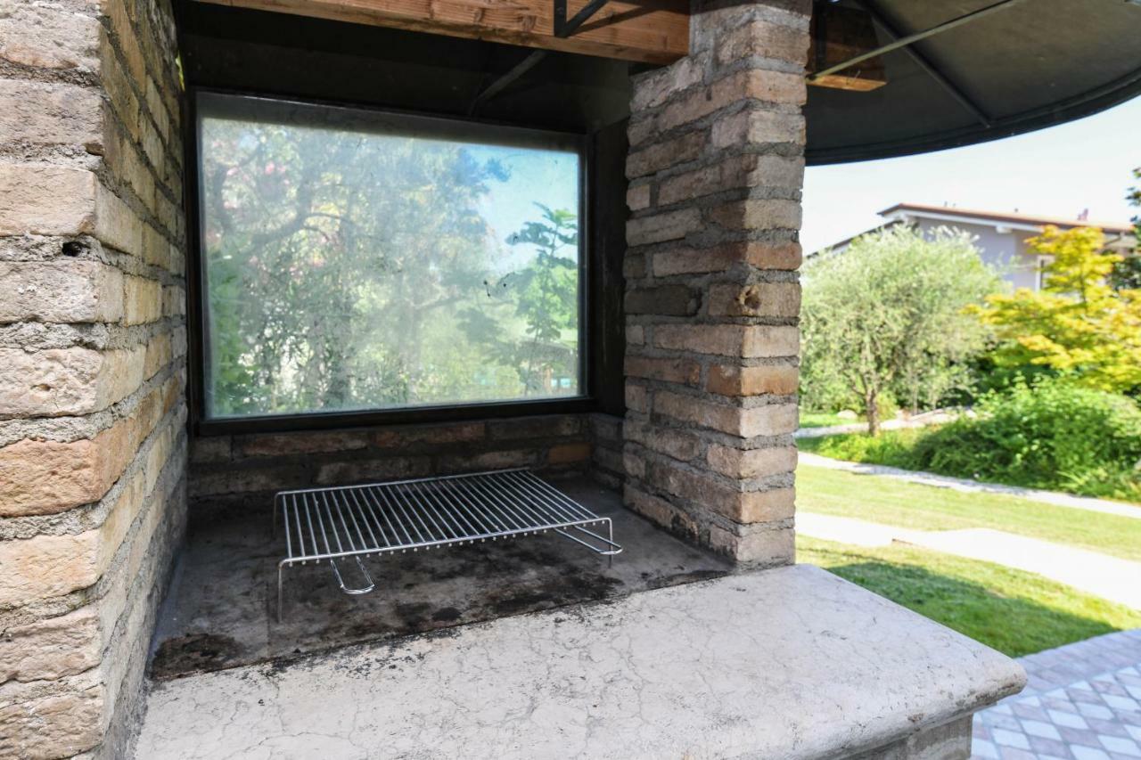 Casa Linda Villa Ronchi  Екстериор снимка